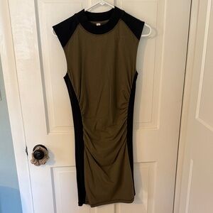 Elegant Olive and Black Sleeveless Dress